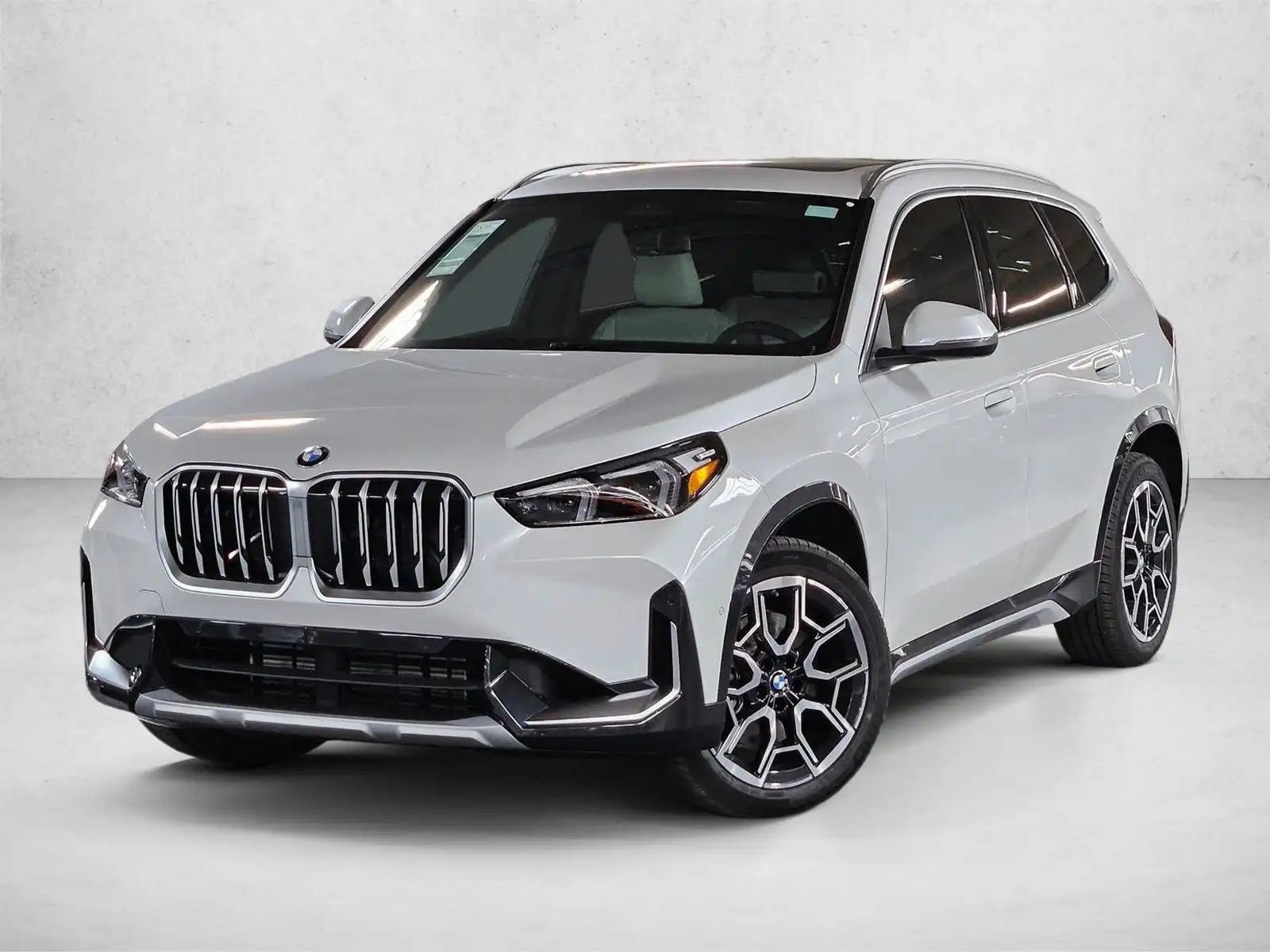 2026 BMW X1 xDrive28i's photo