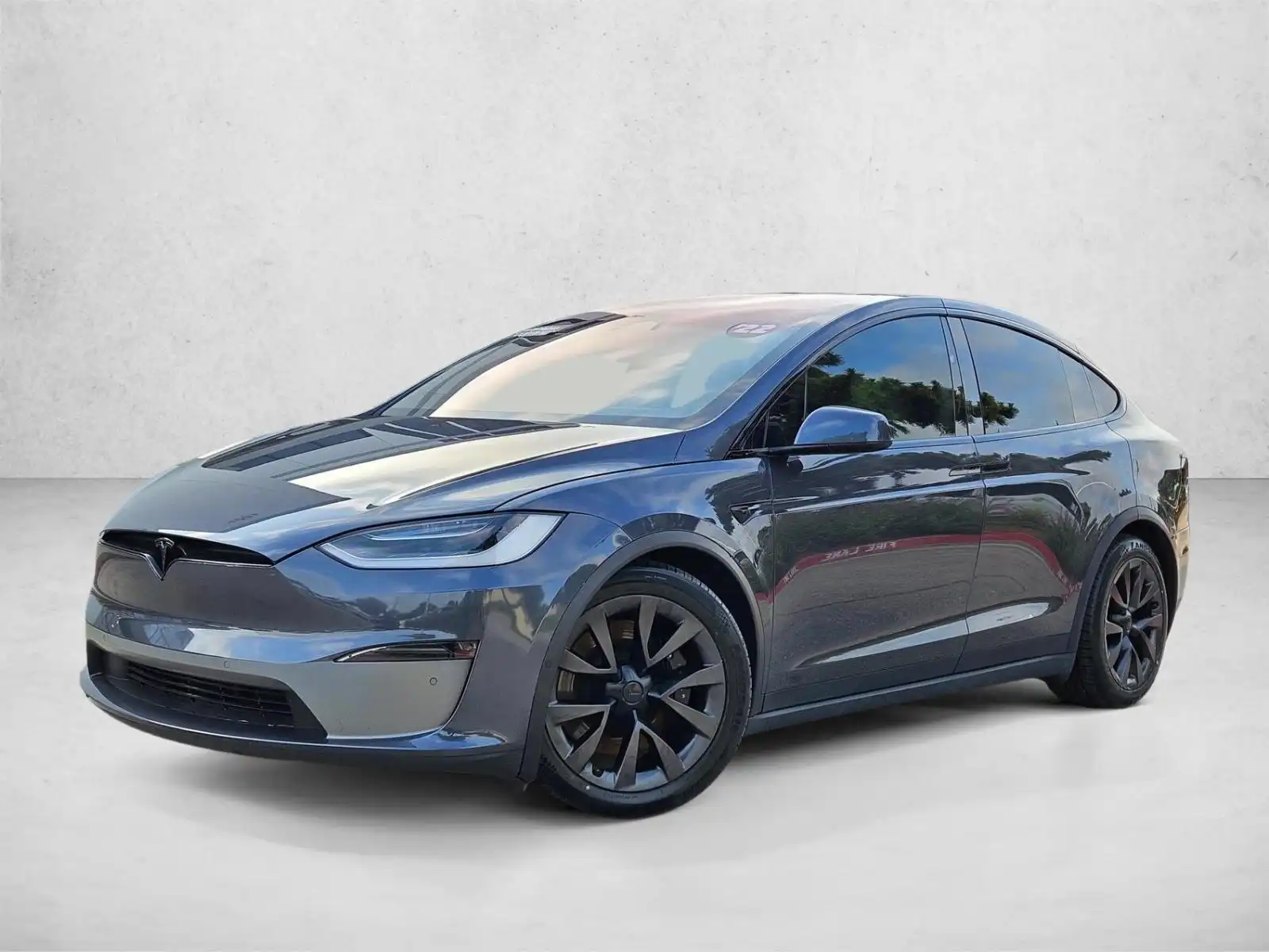 2022 Tesla Model X Long Range's photo