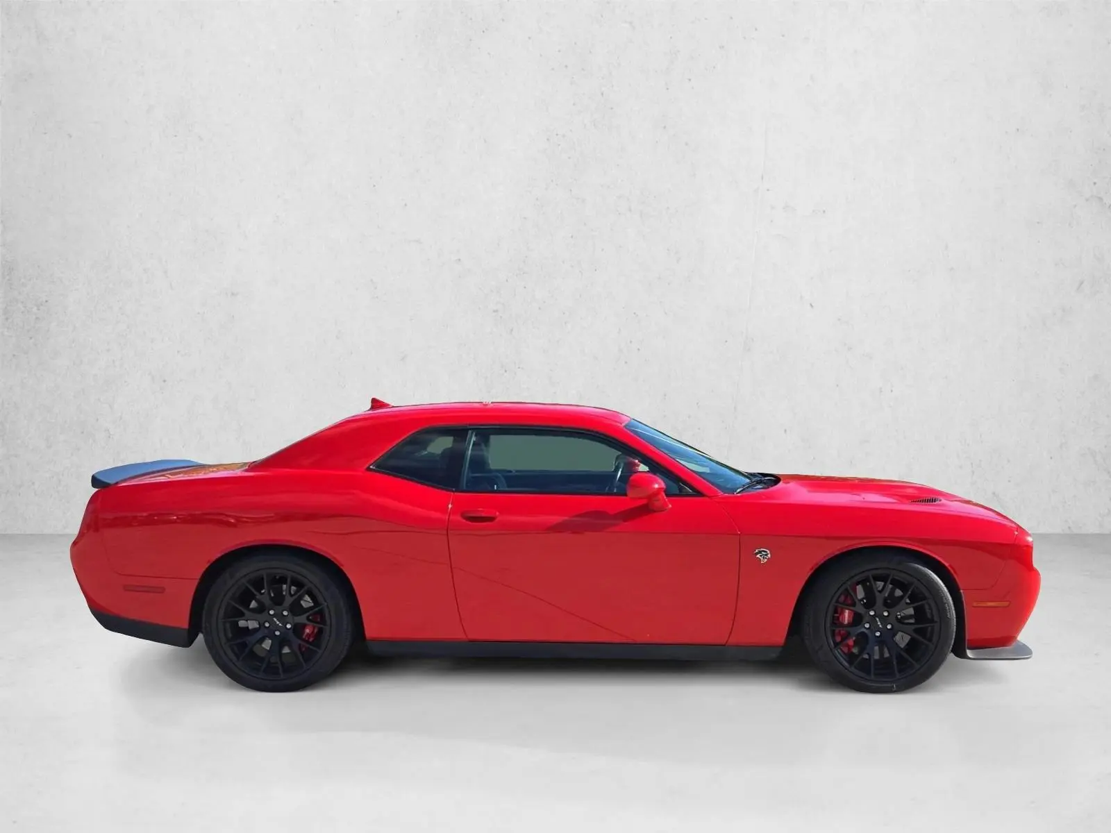 2015 Dodge Challenger SRT Hellcat photo 4