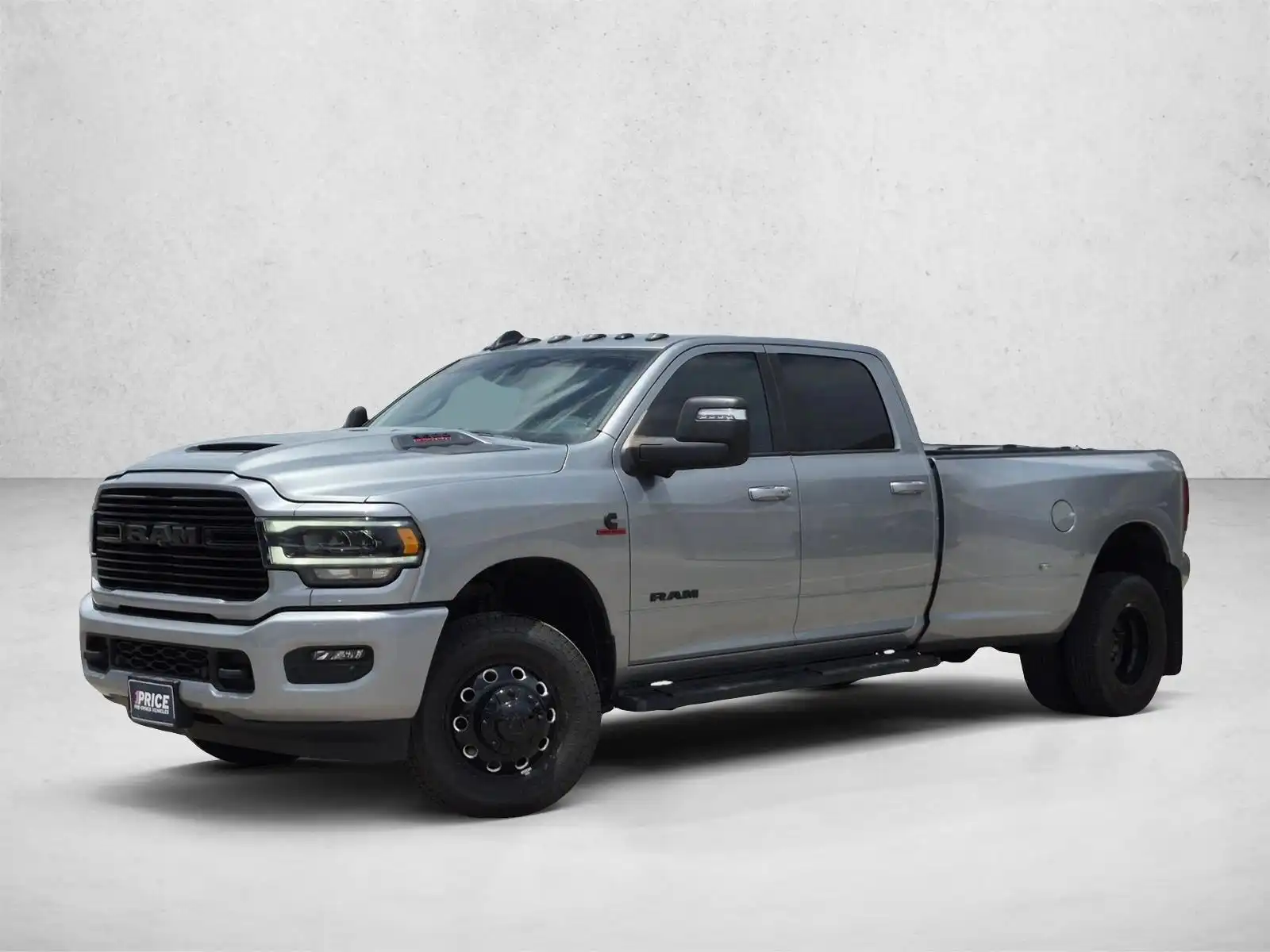 2024 RAM 3500 Laramie 4X4 Crew Cab LWB's photo
