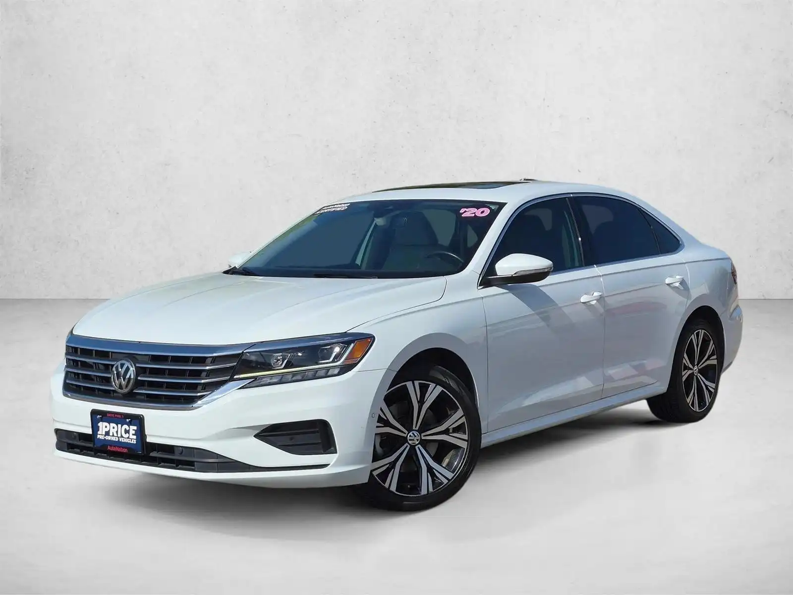 2020 Volkswagen Passat 2.0T SEL Auto's photo