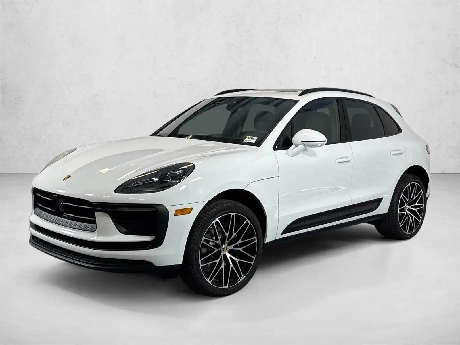2026 Porsche Macan Base's photo