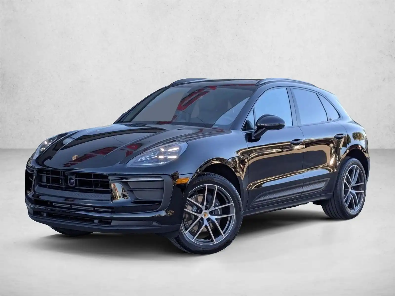 2026 Porsche Macan T's photo