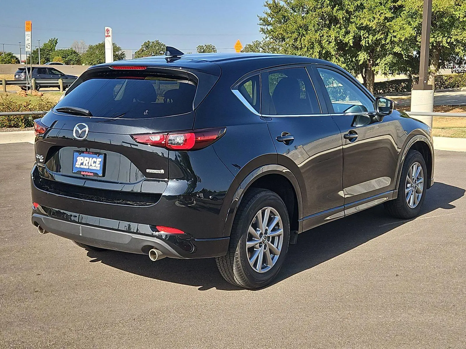 2025 Mazda CX-5 Select AWD Auto Package S photo 5