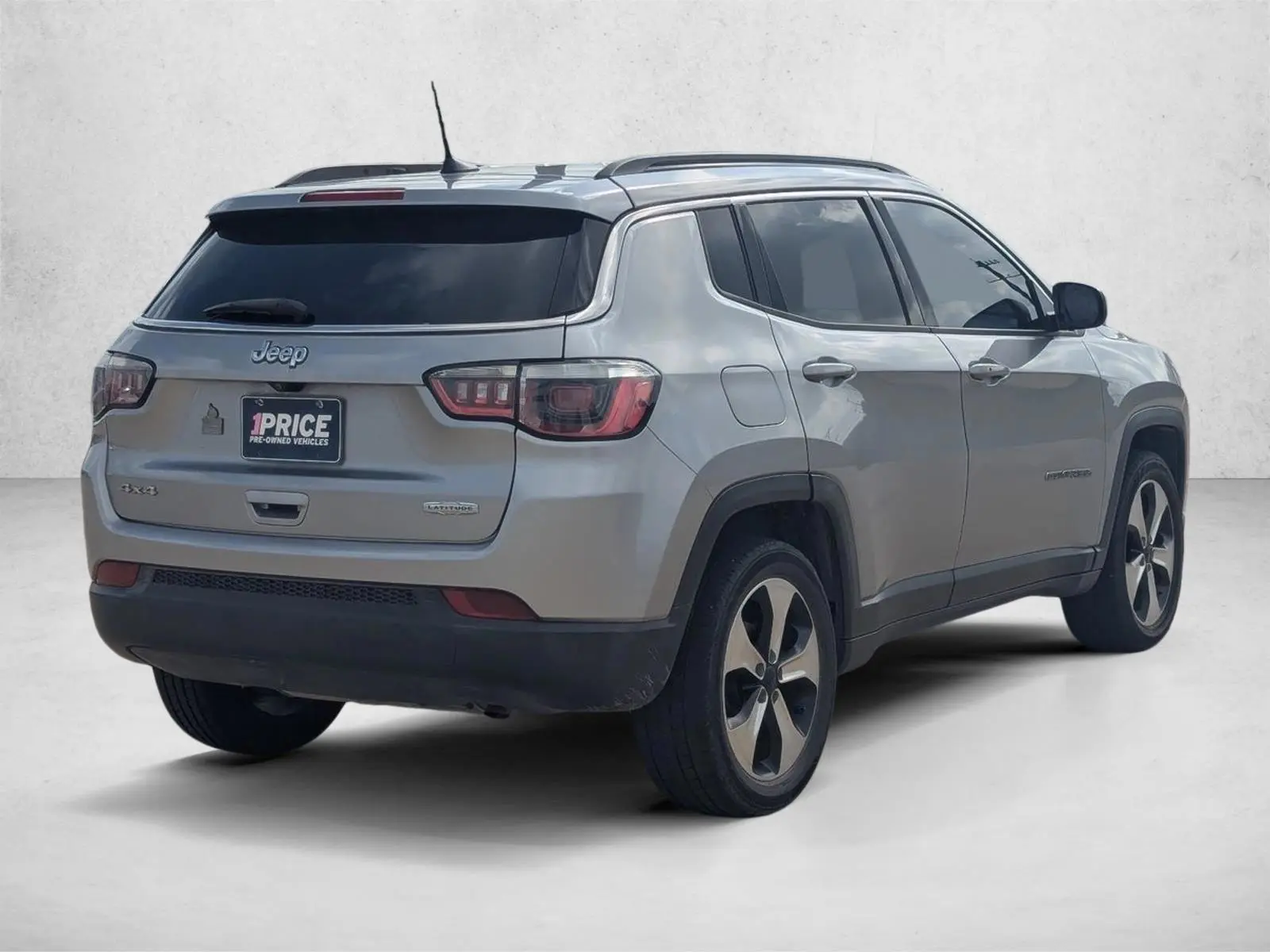 2017 Jeep Compass Latitude 4X4 photo 5