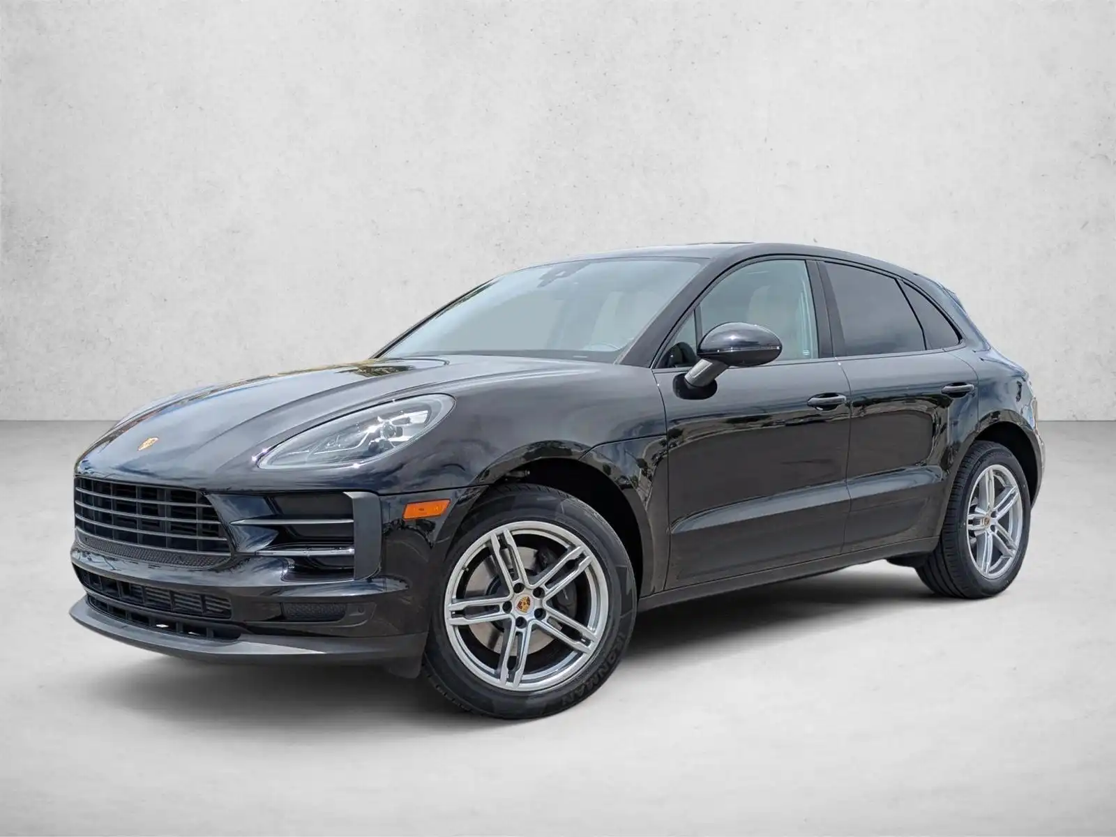 2020 Porsche Macan Base's photo