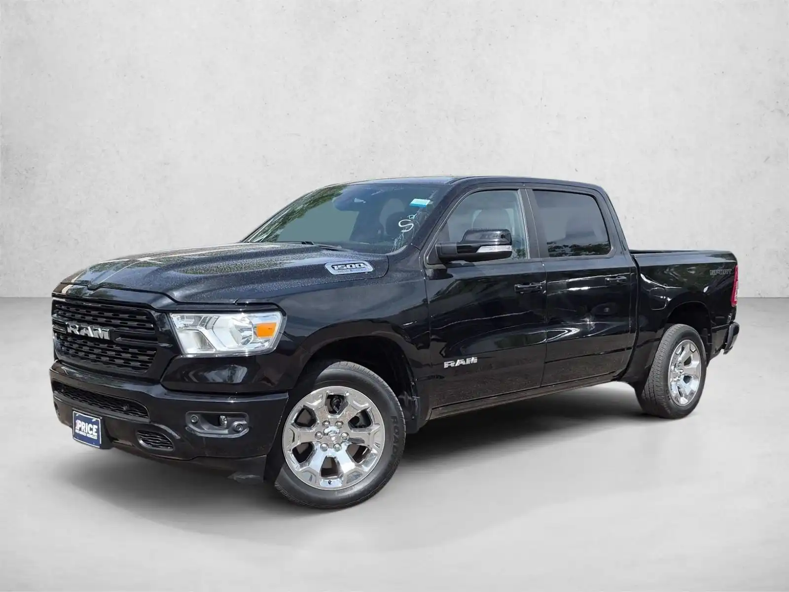 2022 RAM 1500 Big Horn/Lone Star 4WD Crew Cab 5'7's photo