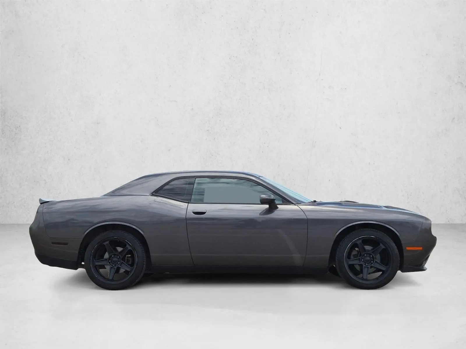 2019 Dodge Challenger SXT Auto photo 4