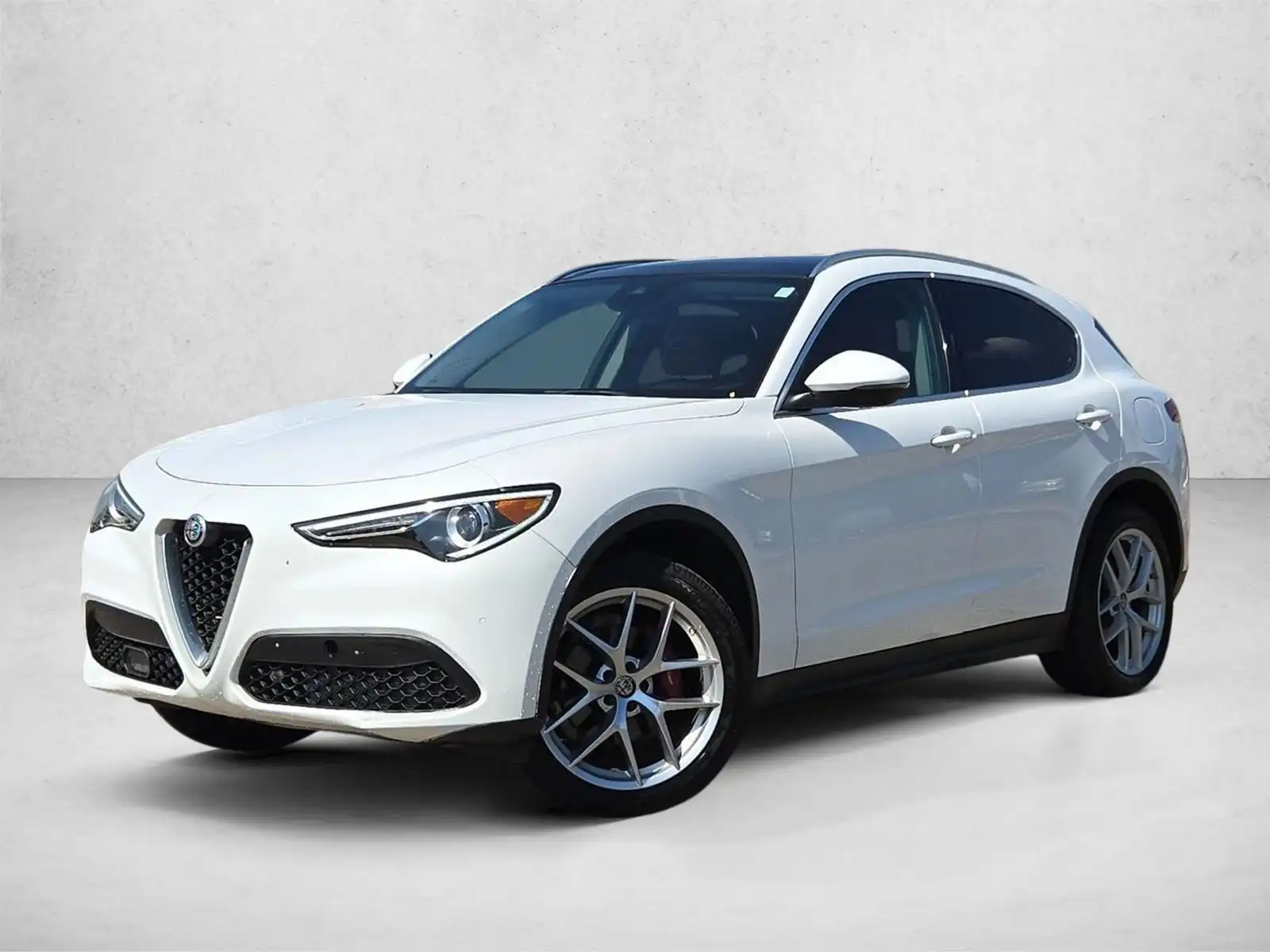 2019 Alfa Romeo Stelvio Ti AWD's photo