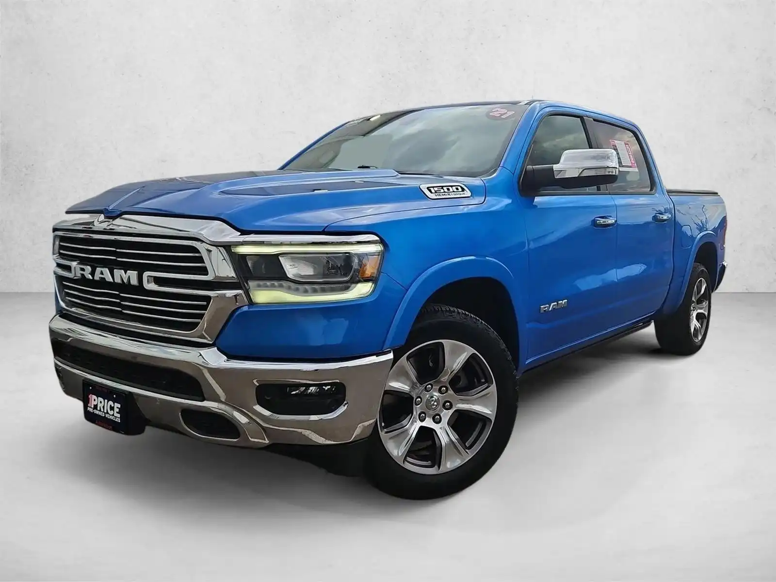 2021 RAM 1500 Laramie 4x4 Crew Cab 5'7's photo