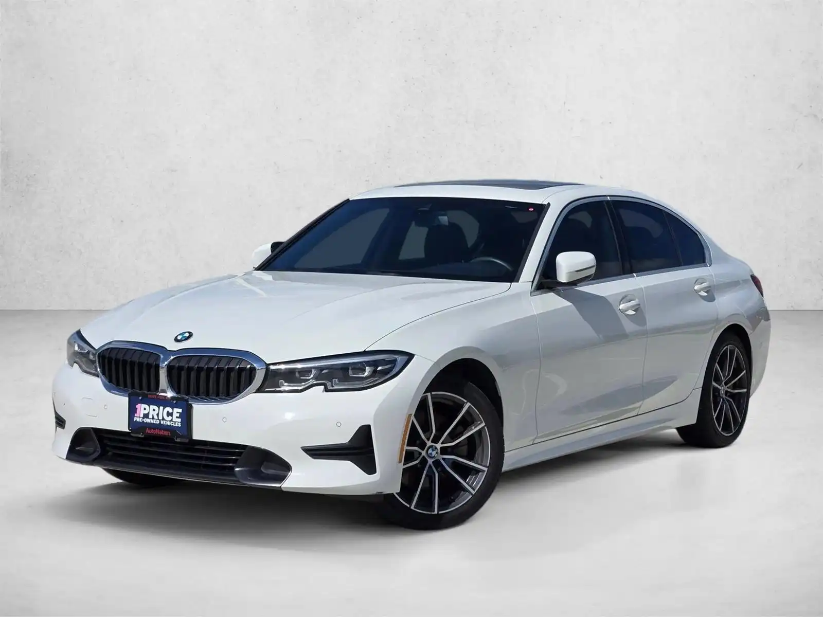 2019 BMW 3 Series 330i Sedan's photo