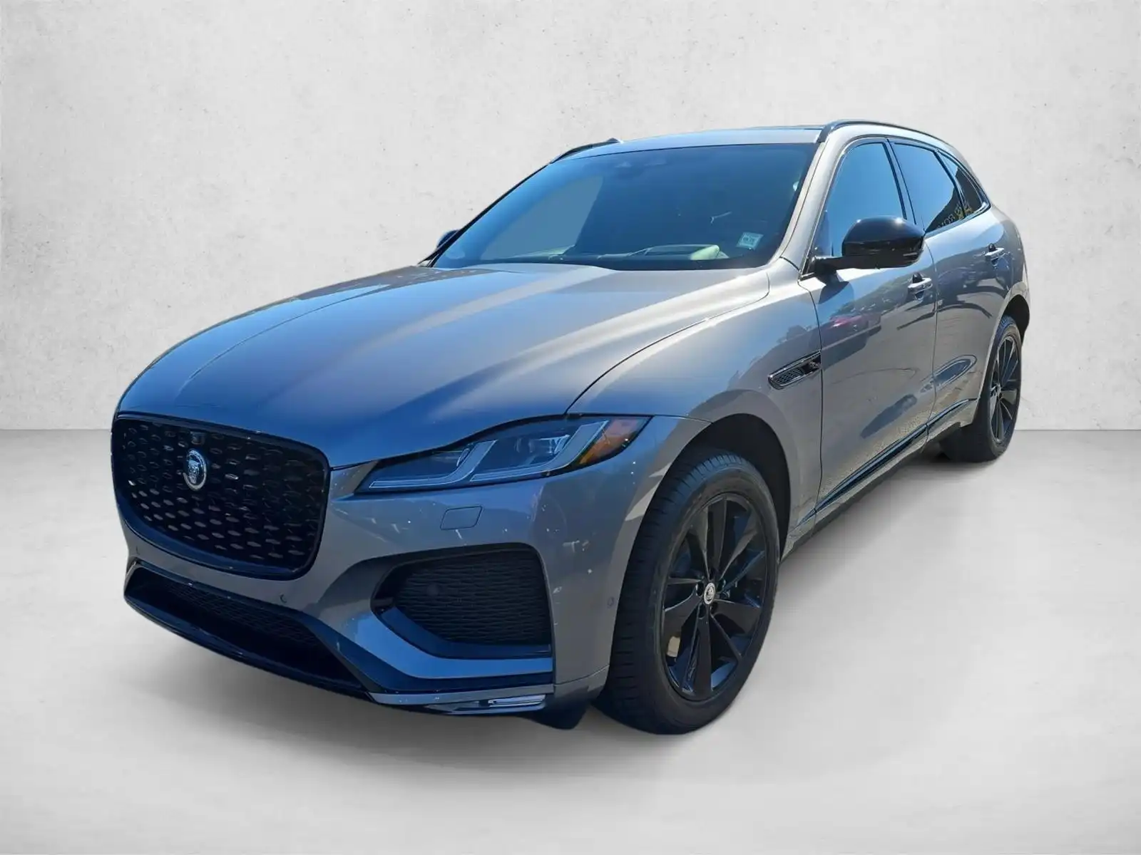 2026 Jaguar F-PACE P250 R-Dynamic S's photo