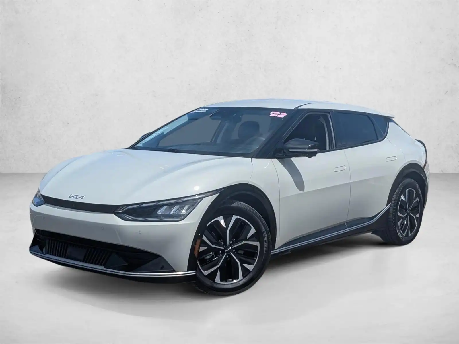 2022 Kia EV6 Wind AWD's photo