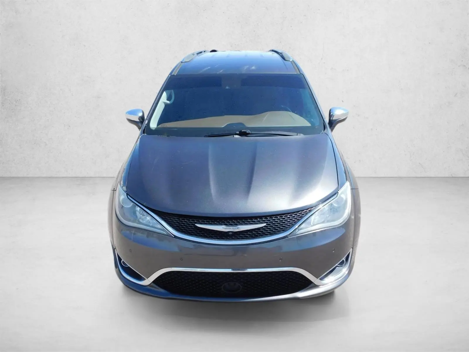 2017 Chrysler Pacifica Limited photo 3