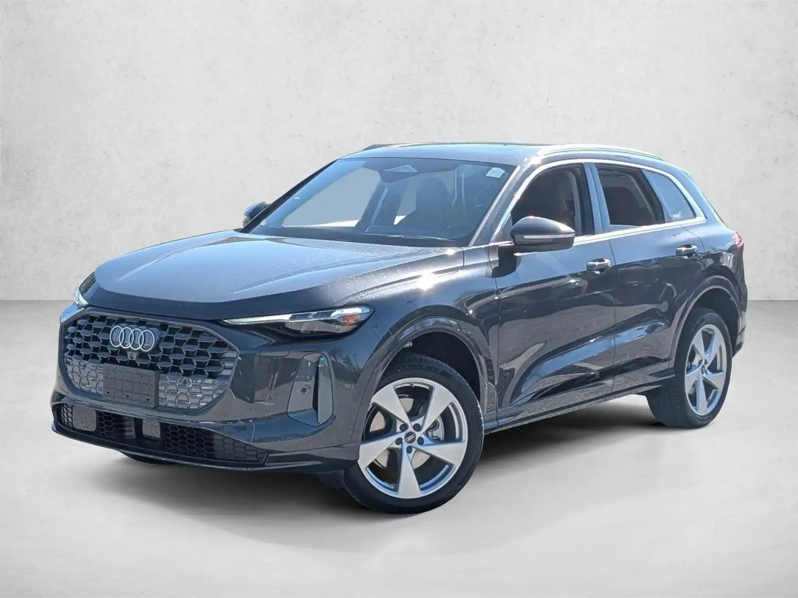 2025 Audi Q5 40 Premium Plus's photo
