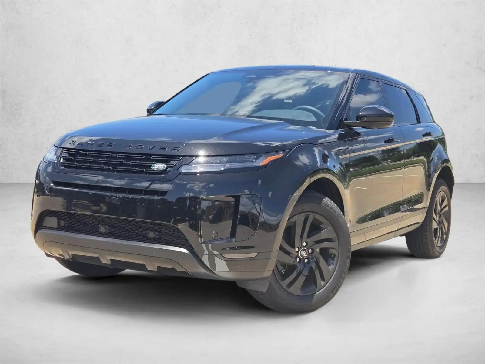 2026 Land Rover Range Rover Evoque S's photo