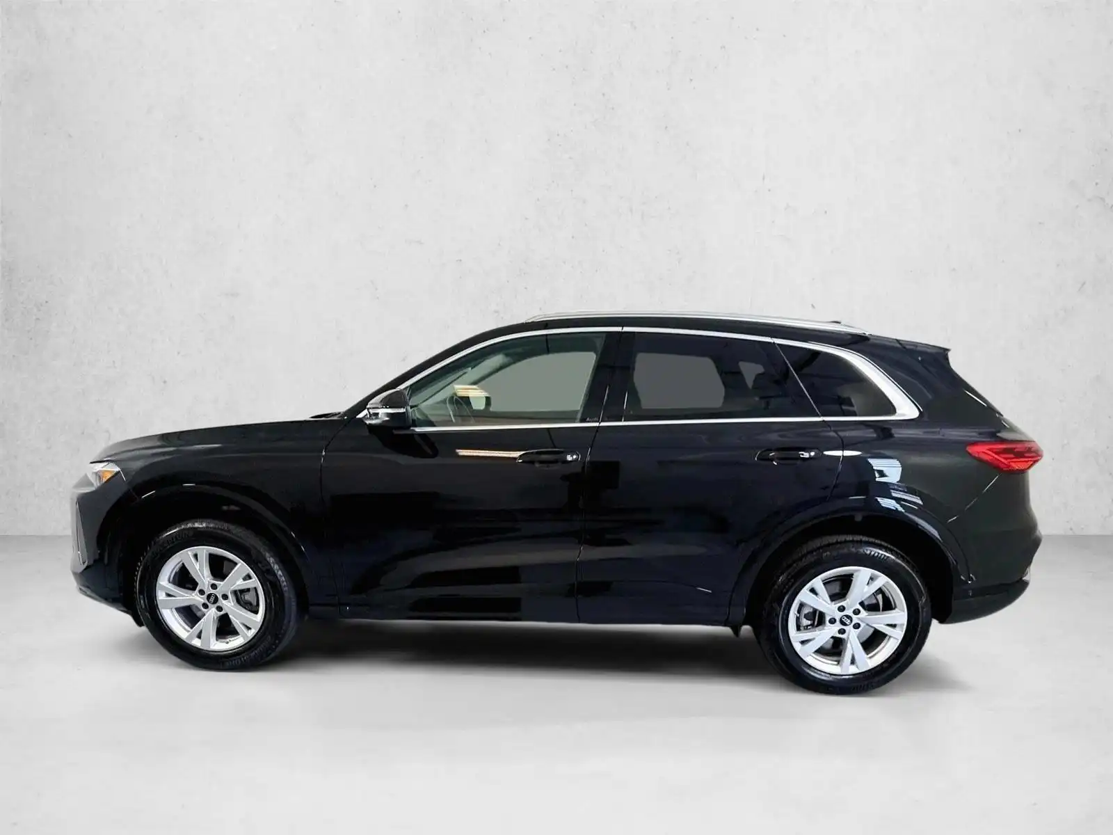 2025 Audi Q5 40 Premium's photo