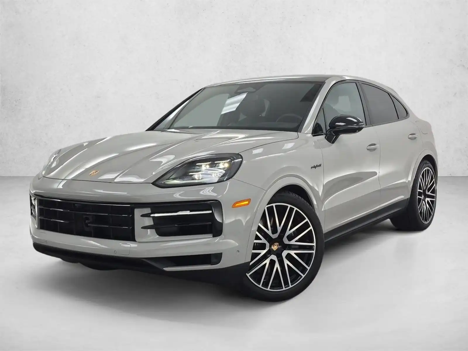 2026 Porsche Cayenne E-Hybrid's photo