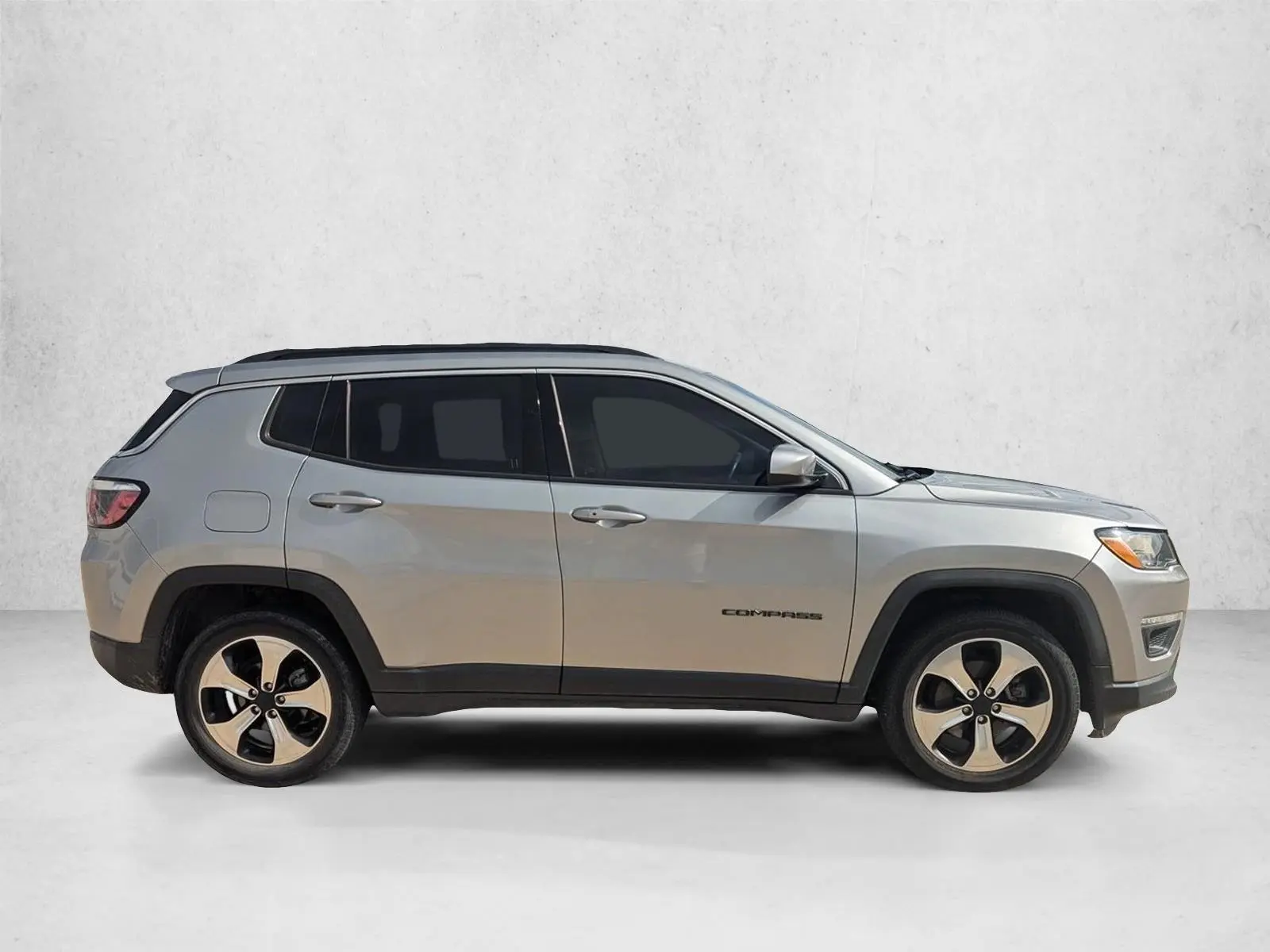 2017 Jeep Compass Latitude 4X4 photo 4
