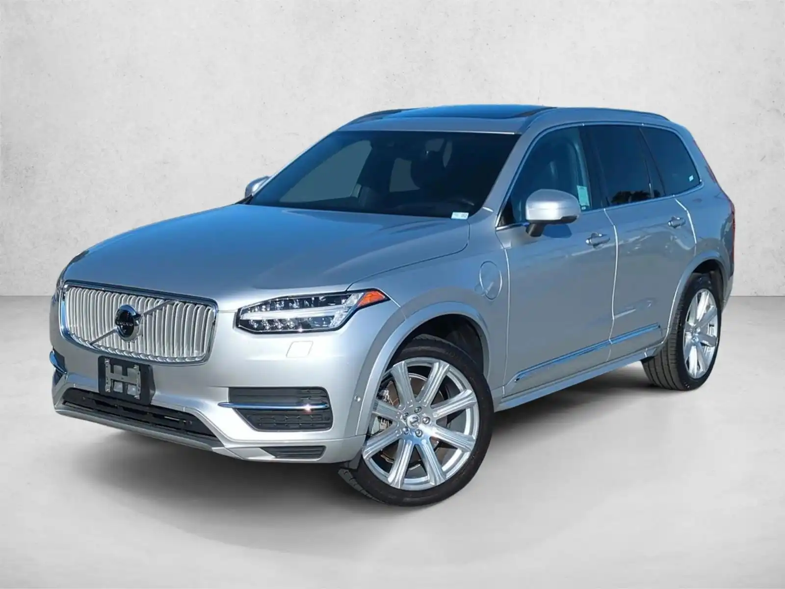 2018 Volvo XC90 T8 Twin Engine Plug-in Inscription's photo