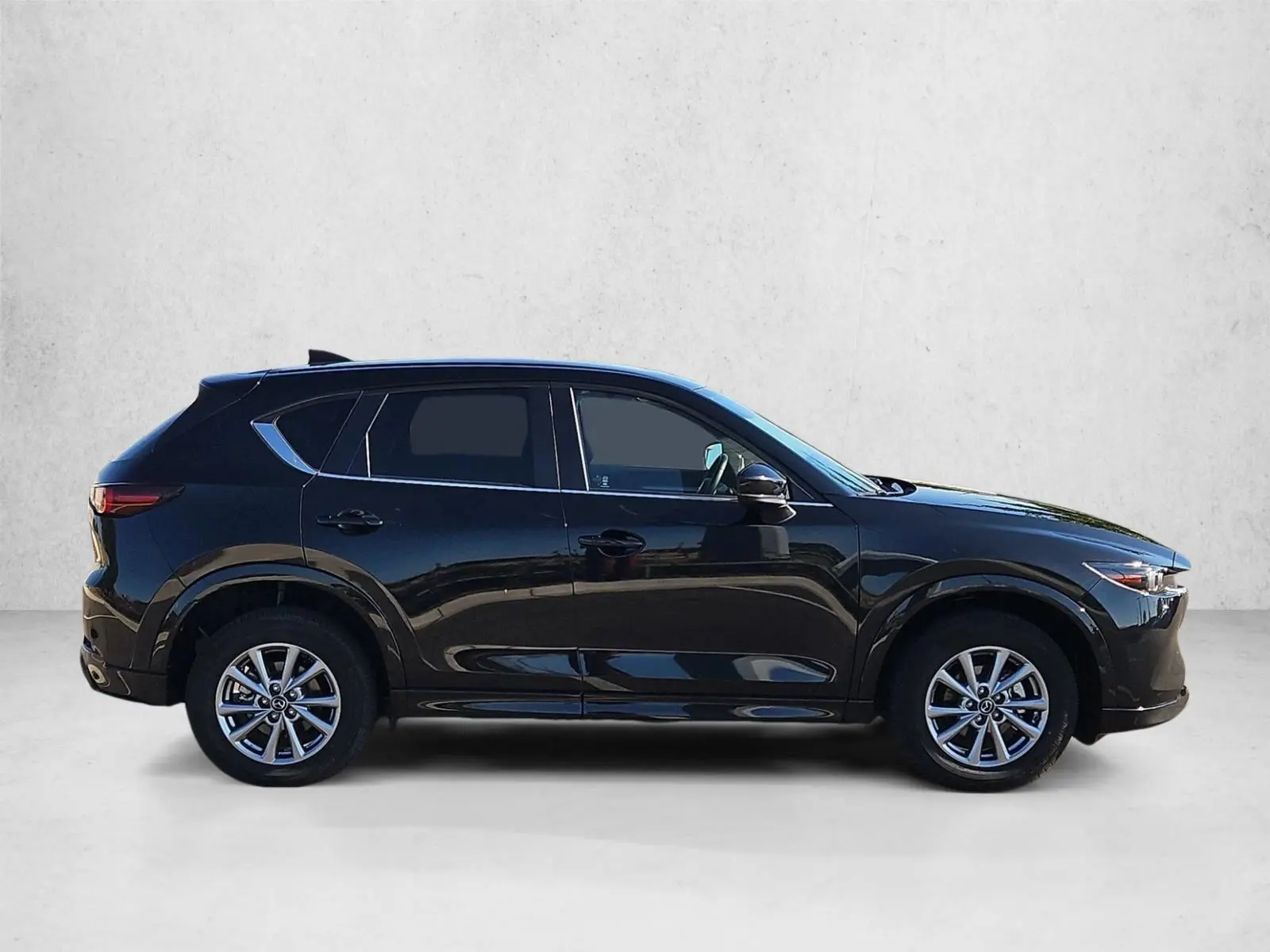 2025 Mazda CX-5 Preferred AWD Auto Package S photo 4