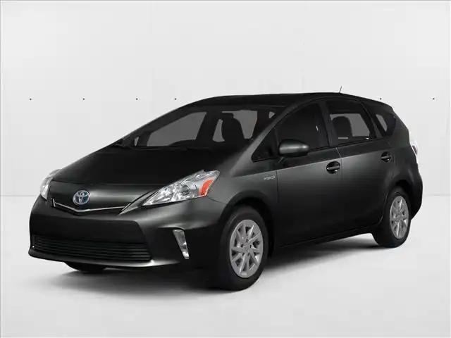 2014 Toyota Prius v Three's photo
