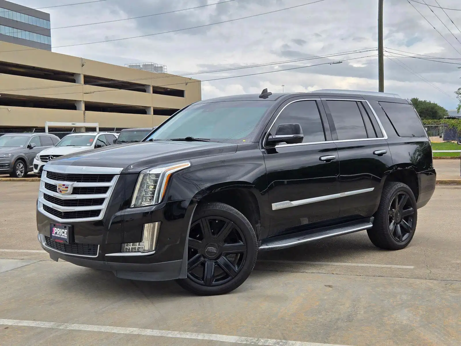 2019 Cadillac Escalade AWD Luxury's photo