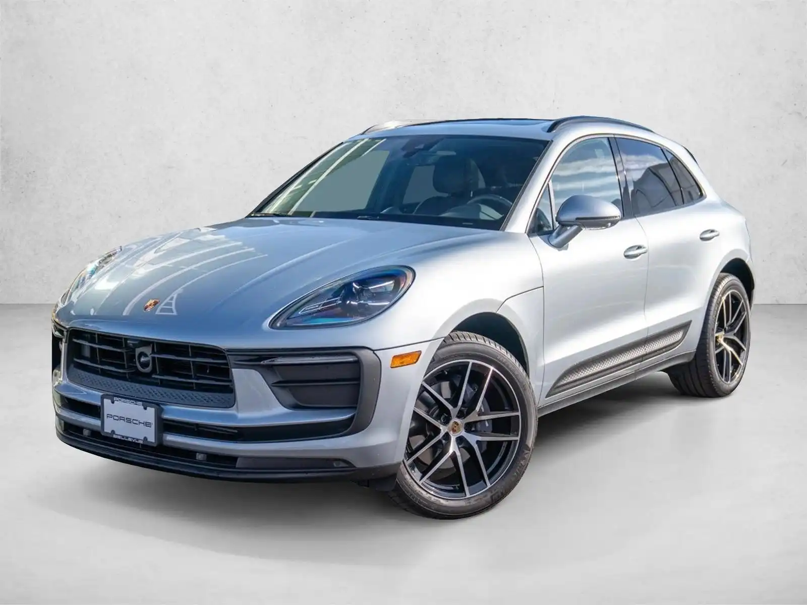2026 Porsche Macan T's photo