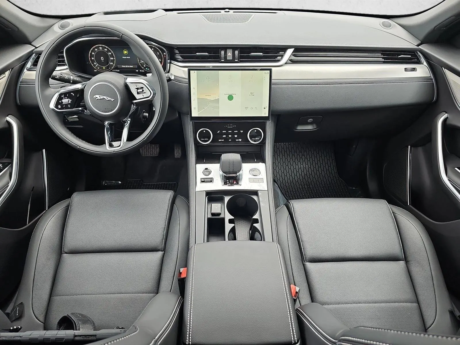 2026 Jaguar F-PACE P250 R-Dynamic S photo 3