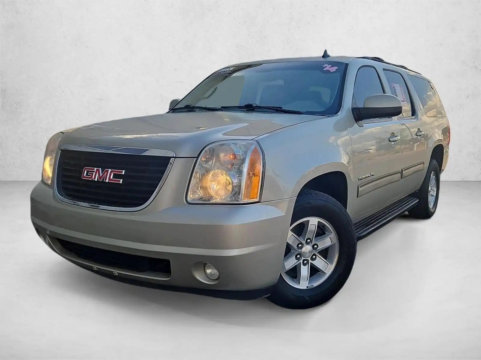 2014 GMC Yukon 2WD 1/2 Ton SLT (4SA)'s photo