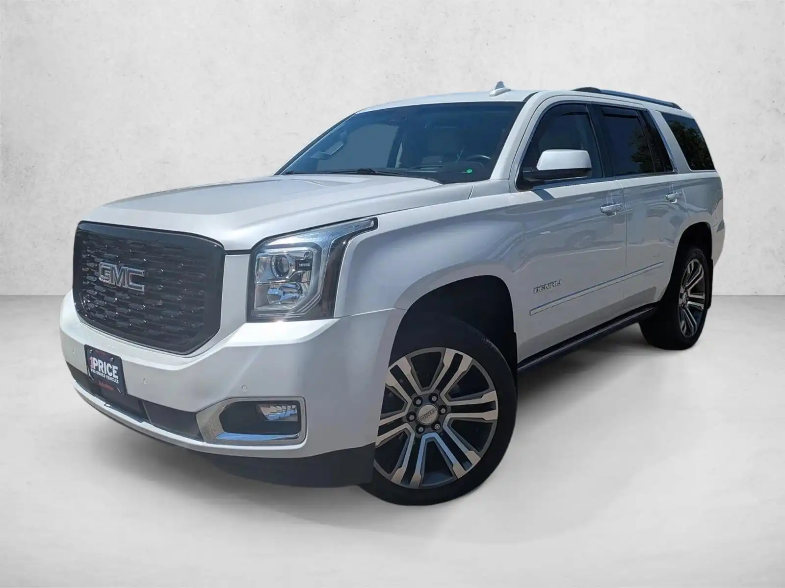 2017 GMC Yukon 4WD Denali's photo