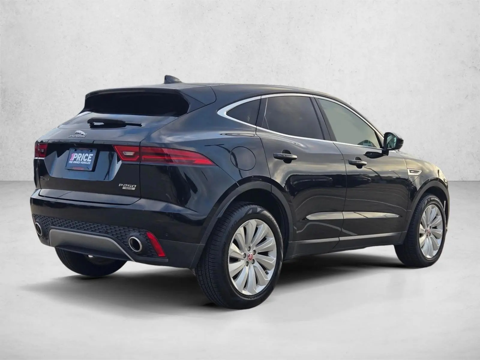 2018 Jaguar E-PACE P250 AWD SE photo 4