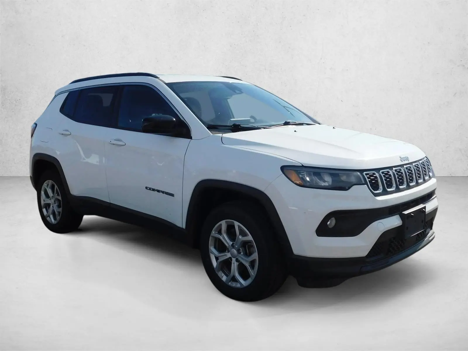 2024 Jeep Compass Latitude 4X4 photo 3