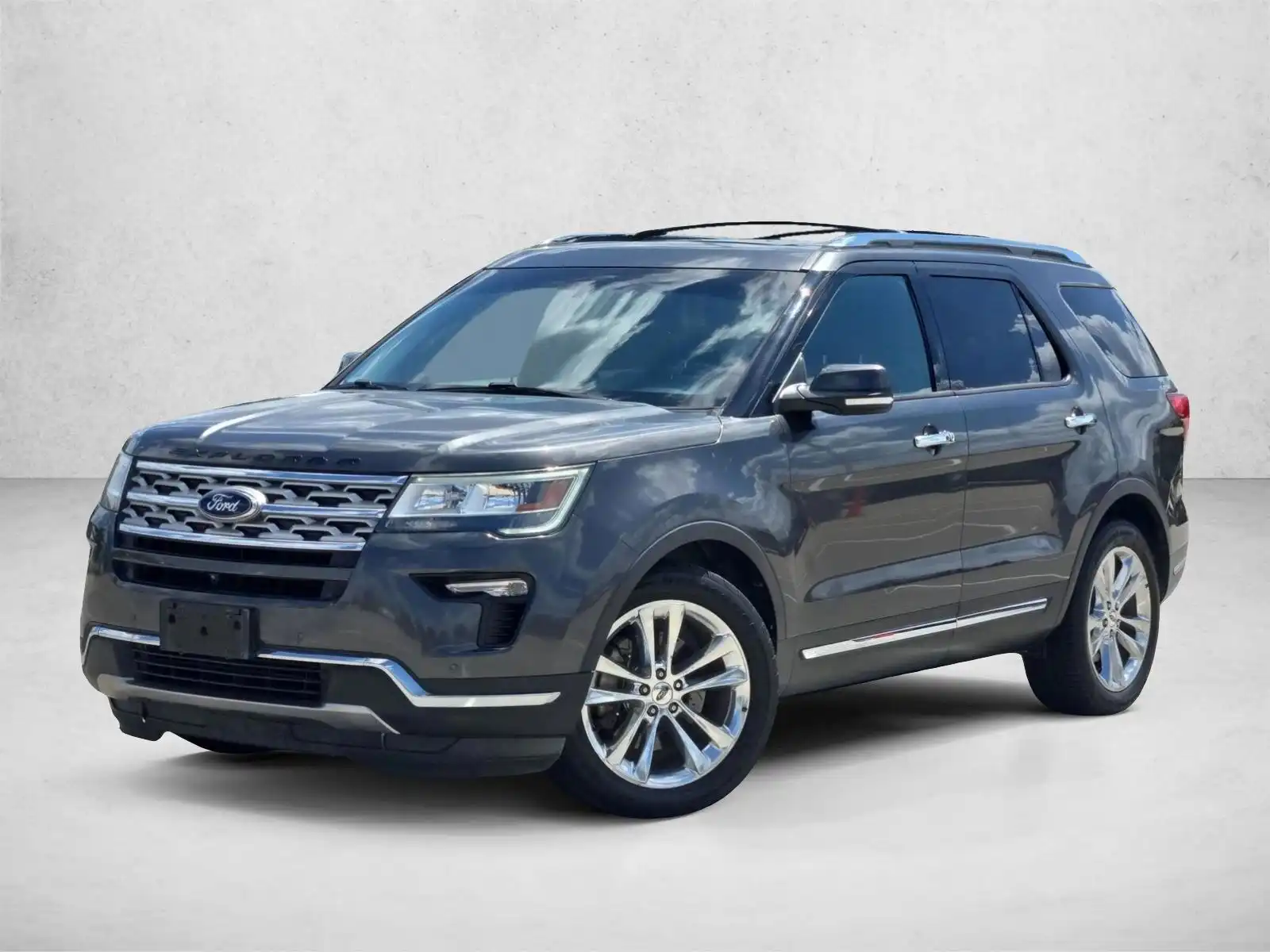 2018 Ford Explorer Limited FWD's photo