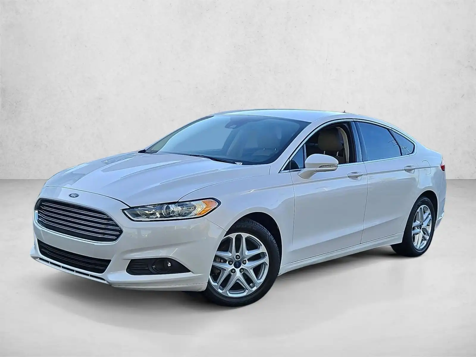 2016 Ford Fusion SE FWD's photo