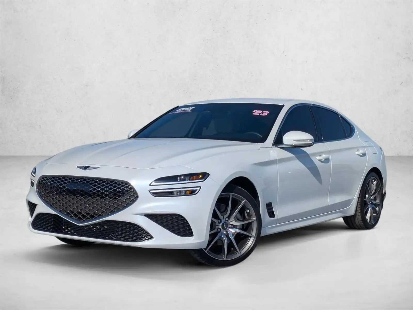 2023 Genesis G70 2.0T Standard's photo
