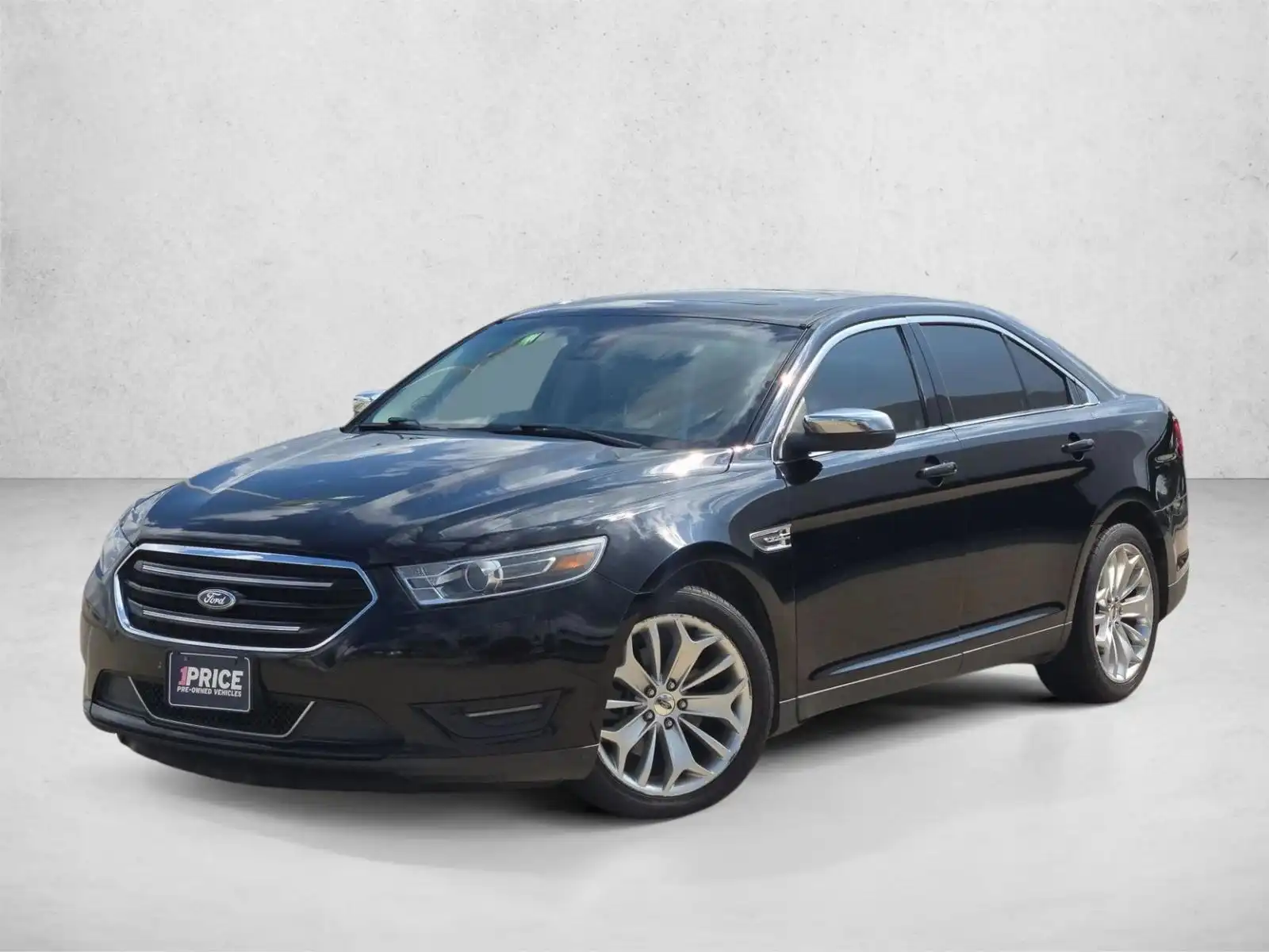 2018 Ford Taurus Limited FWD's photo