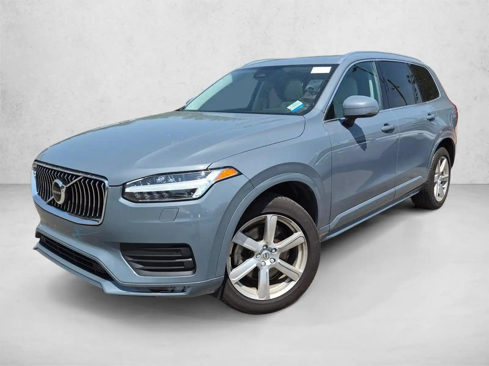 2023 Volvo XC90 B5 Core 4WD's photo