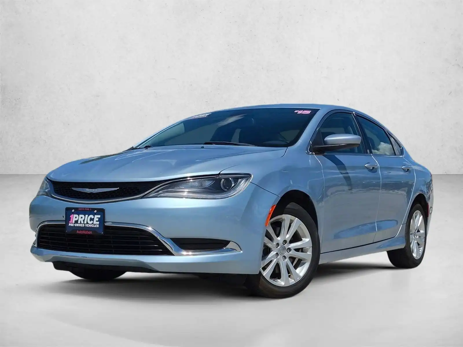 2015 Chrysler 200 Limited's photo
