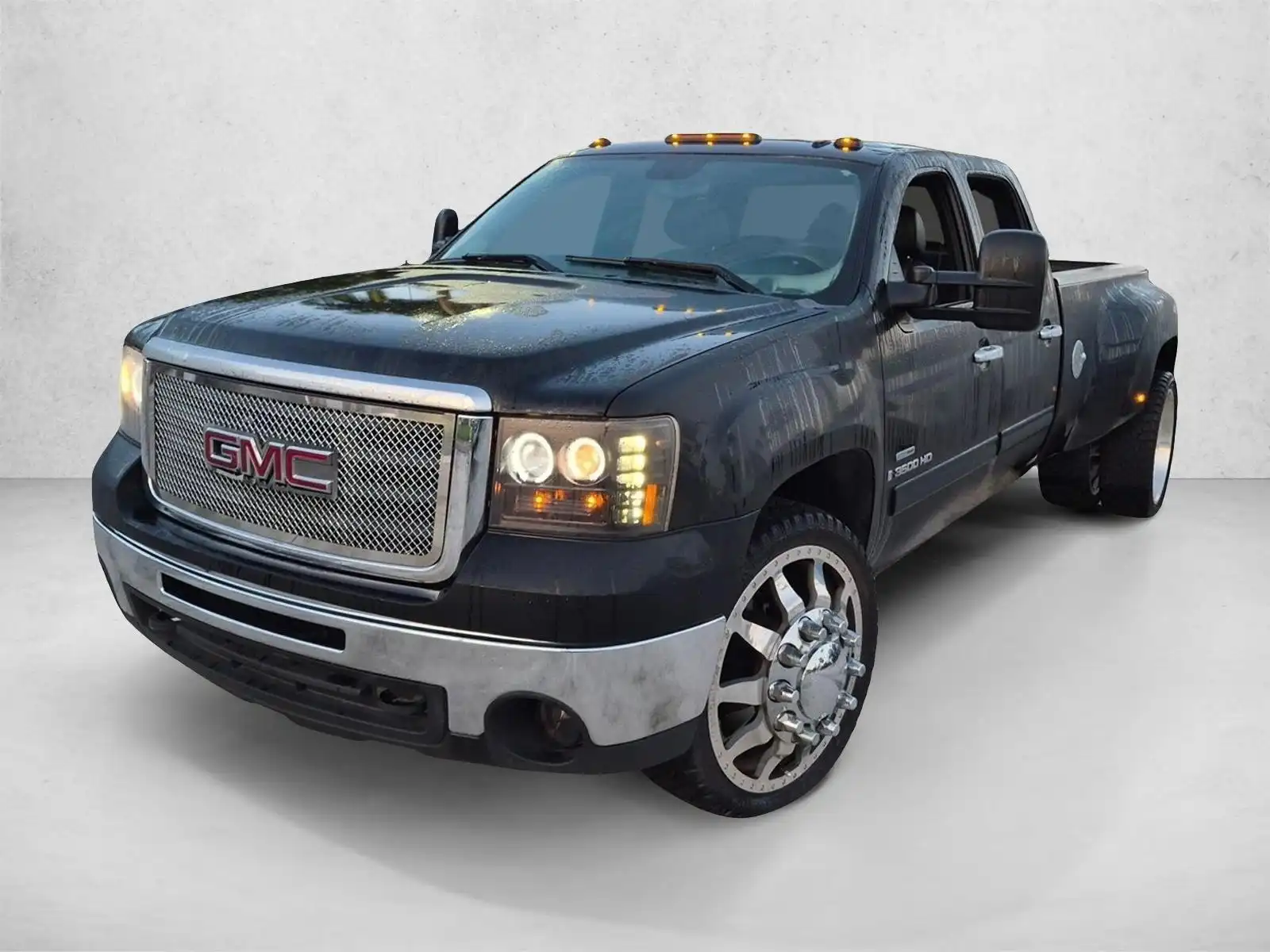 2008 GMC Sierra SLT 4WD Crew Cab 8 ft Box DRW's photo