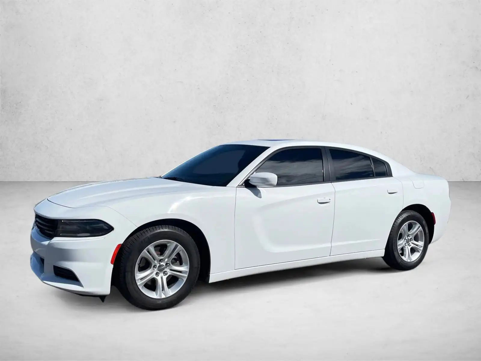 2019 Dodge Charger SXT's photo