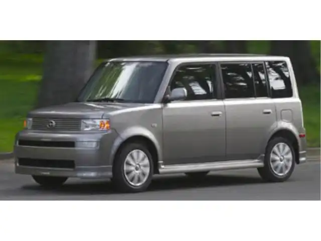 2005 Scion xB 4AT's photo