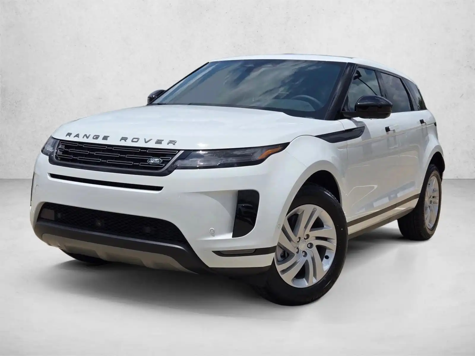 2026 Land Rover Range Rover Evoque S's photo