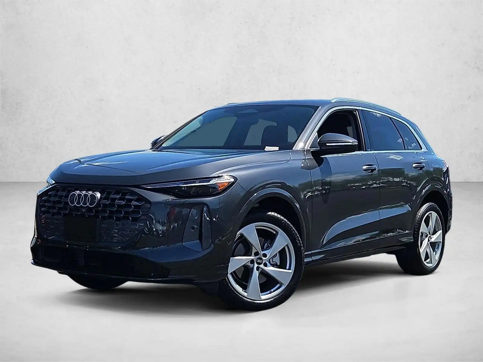 2025 Audi Q5 40 Premium Plus's photo
