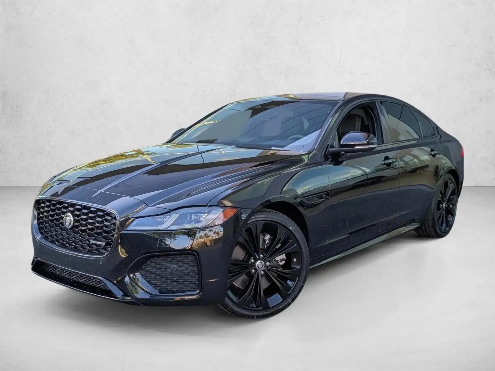 2024 Jaguar XF P300 R-Dynamic SE's photo