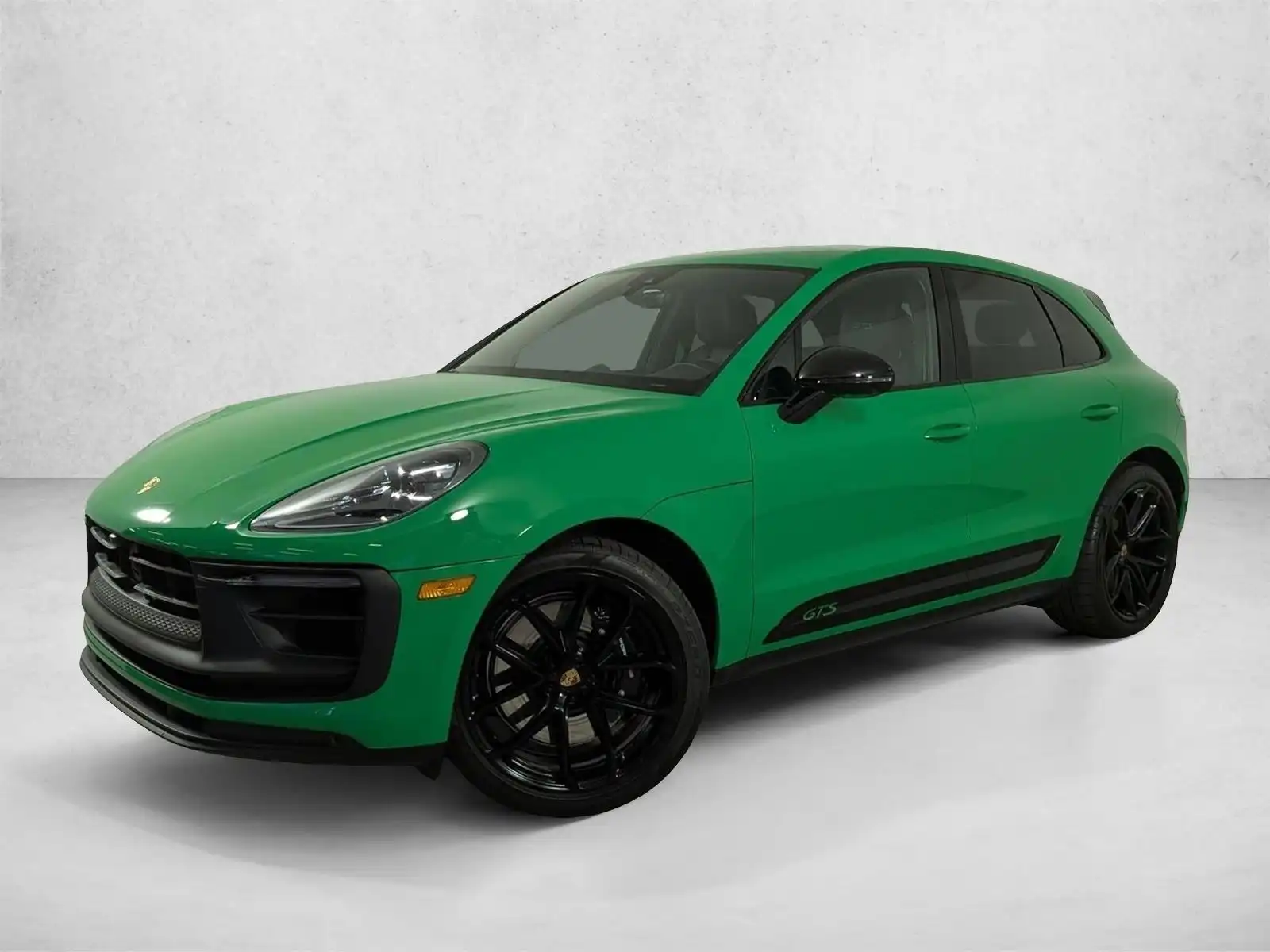 2023 Porsche Macan GTS's photo
