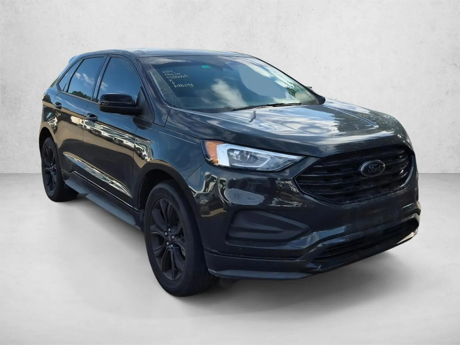2022 Ford Edge SE AWD photo 3