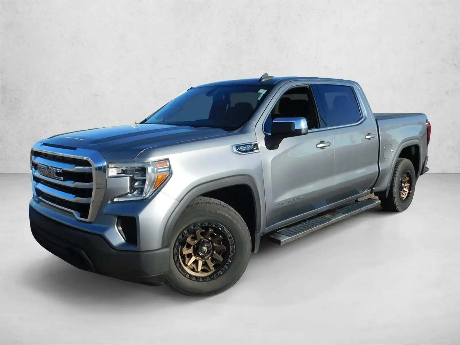 2020 GMC Sierra SLE 2WD Crew Cab Short Box's photo