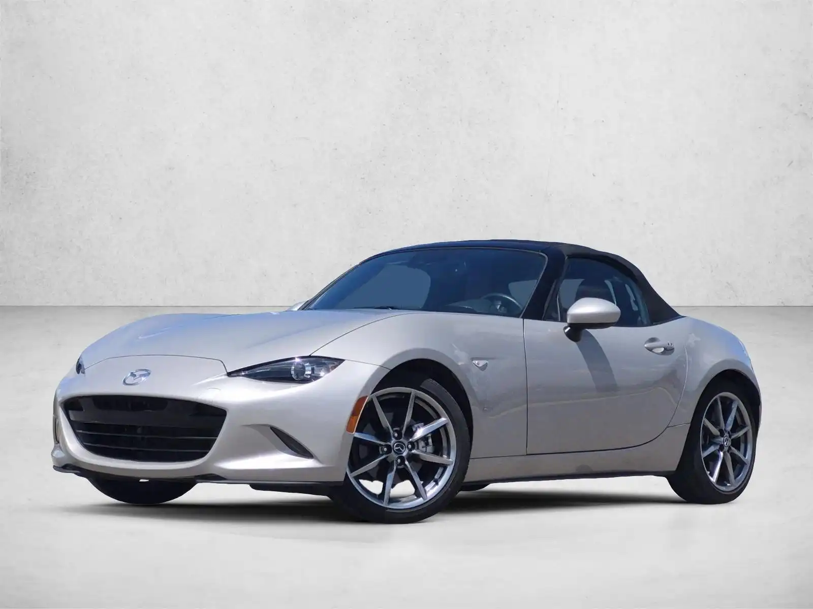 2023 Mazda MX-5 Miata 2.0 Grand Touring's photo