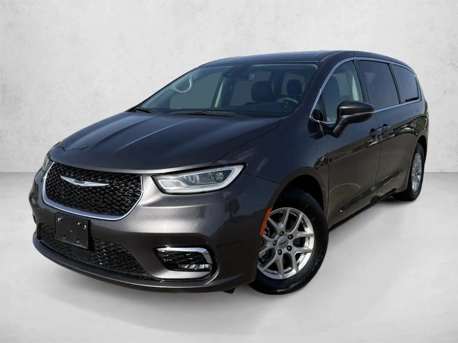 2023 Chrysler Pacifica Touring L's photo